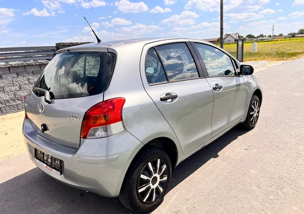 Toyota Yaris cena 14900 przebieg: 169000, rok produkcji 2009 z Jarocin małe 67